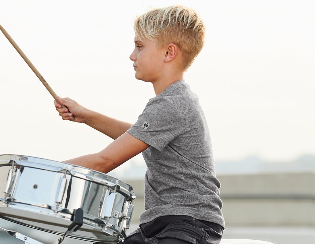 Bovenkleding: T-Shirt e.s.vintage, kinderen + zwart melange 1