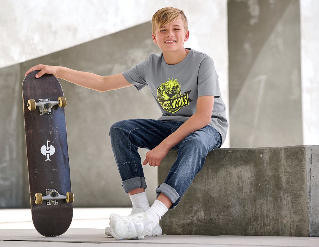 Bovenkleding: e.s. T-shirt strauss works, kinderen + platina 1