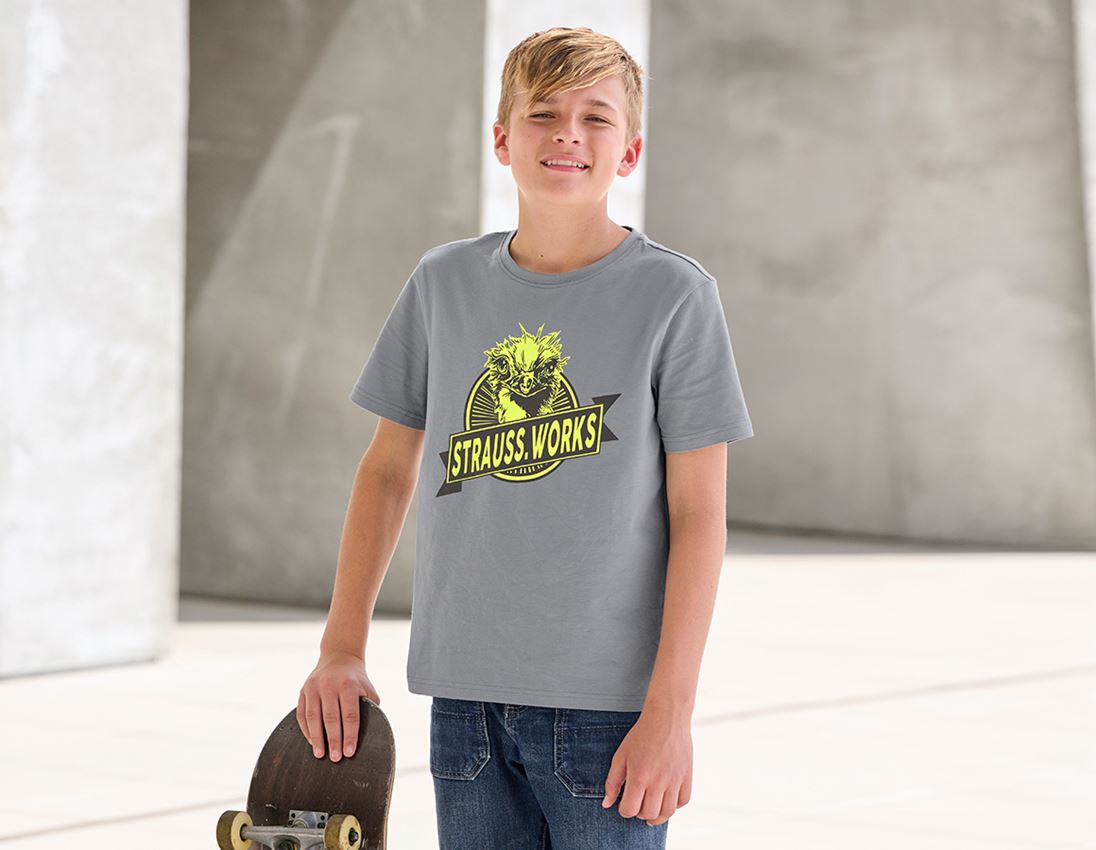 Bovenkleding: e.s. T-shirt strauss works, kinderen + platina