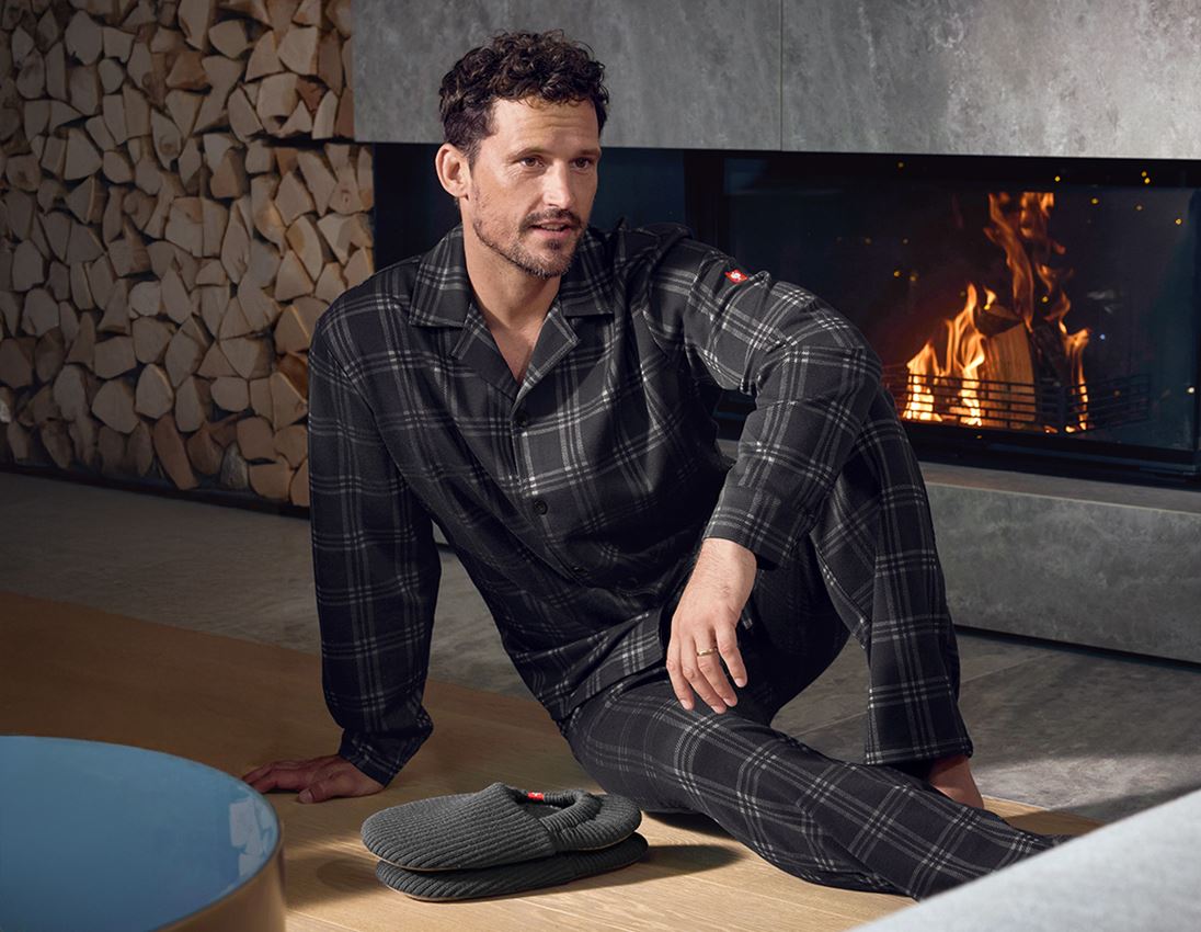 Accessoires: e.s. Geruite pyjamashirt + zwart/bazaltgrijs 1
