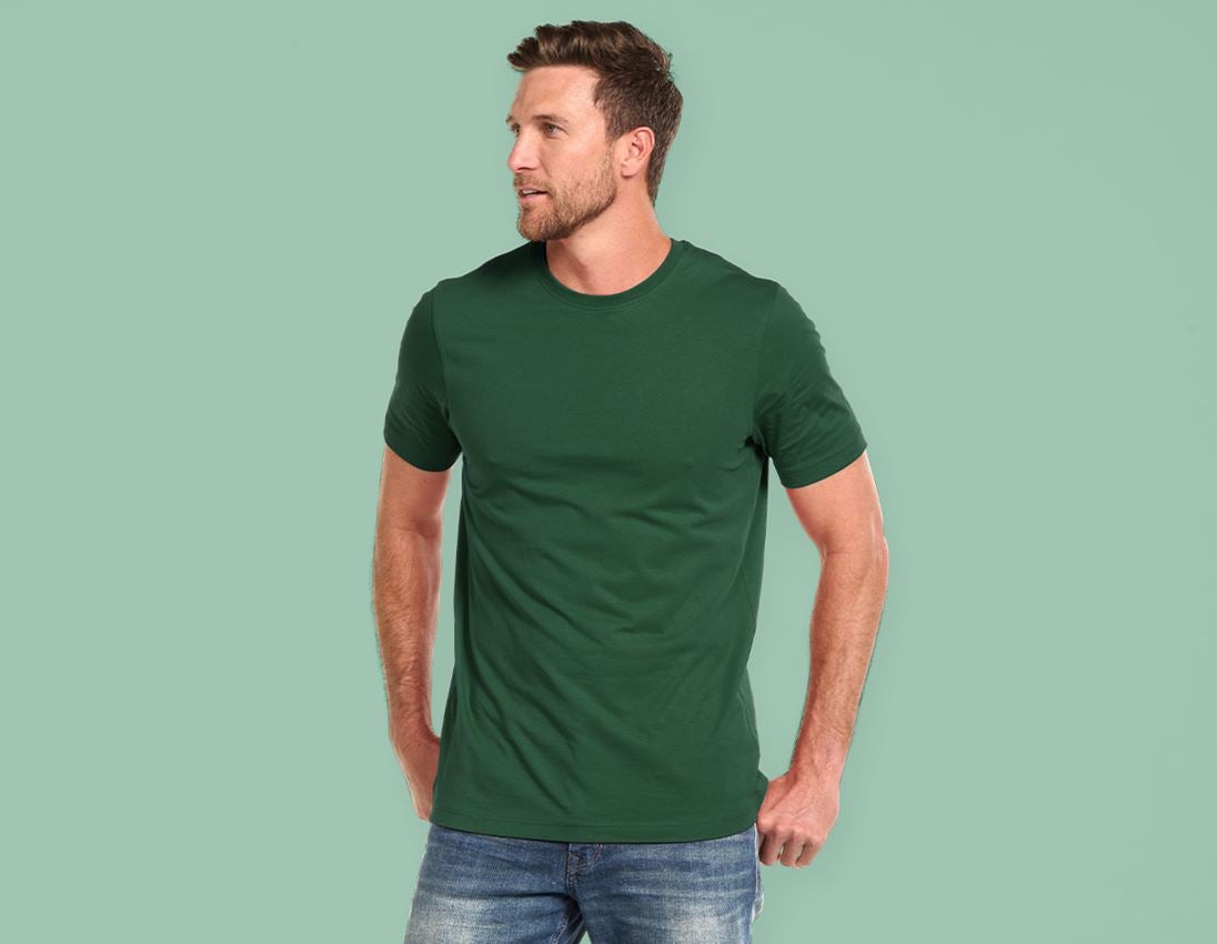 Bovenkleding: e.s. T-Shirt cotton, long fit + groen