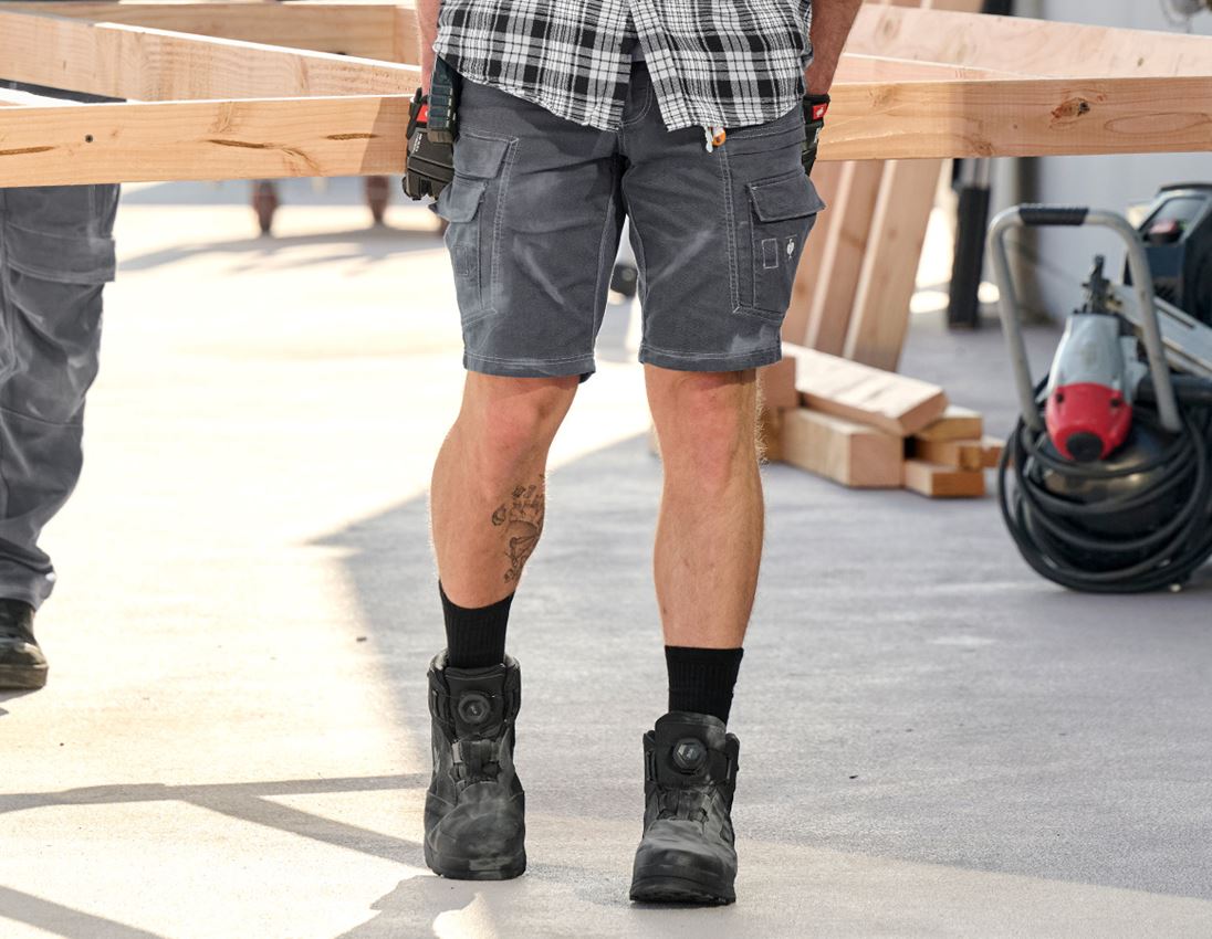 Werkbroeken: Cargoshort e.s.vintage + tin