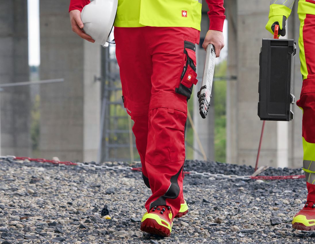 Werkbroeken: Werkbroek e.s.motion + rood/zwart