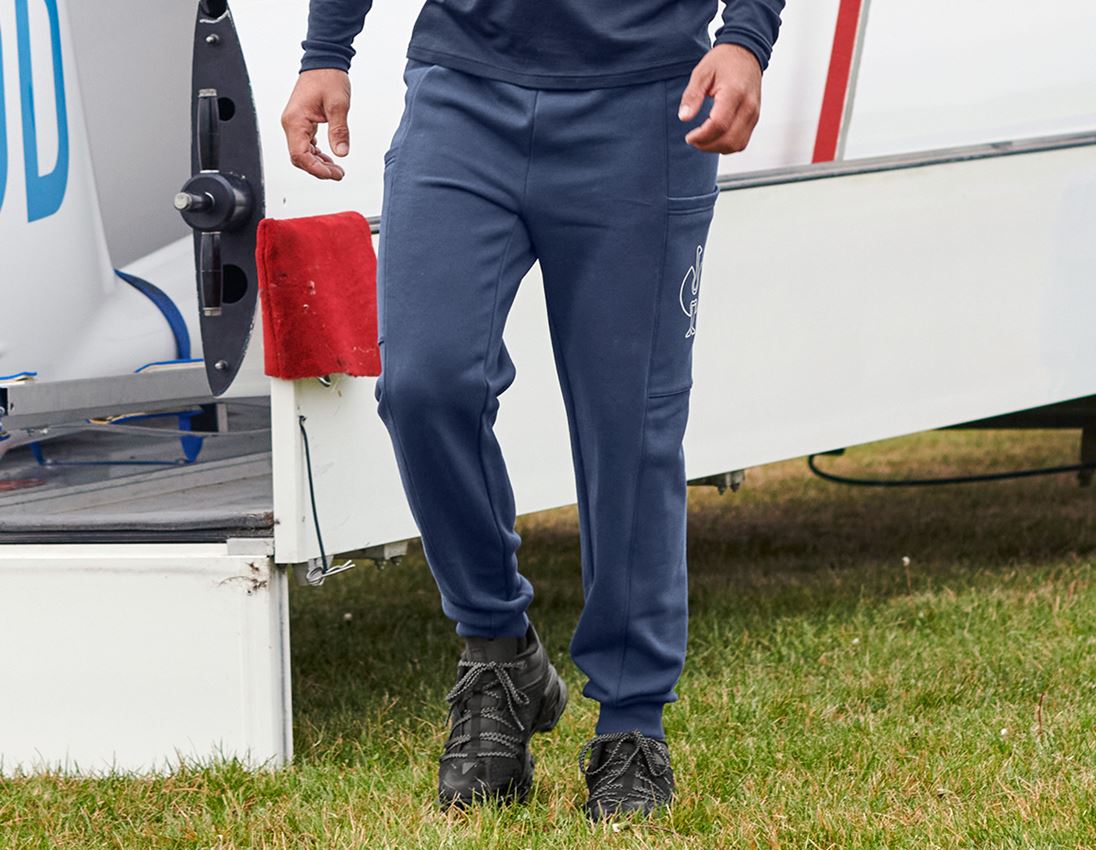Accessoires: Sweat pants e.s.trail + diepblauw/wit