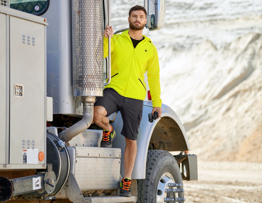 Werkbroeken: Short e.s.trail + zwart 1