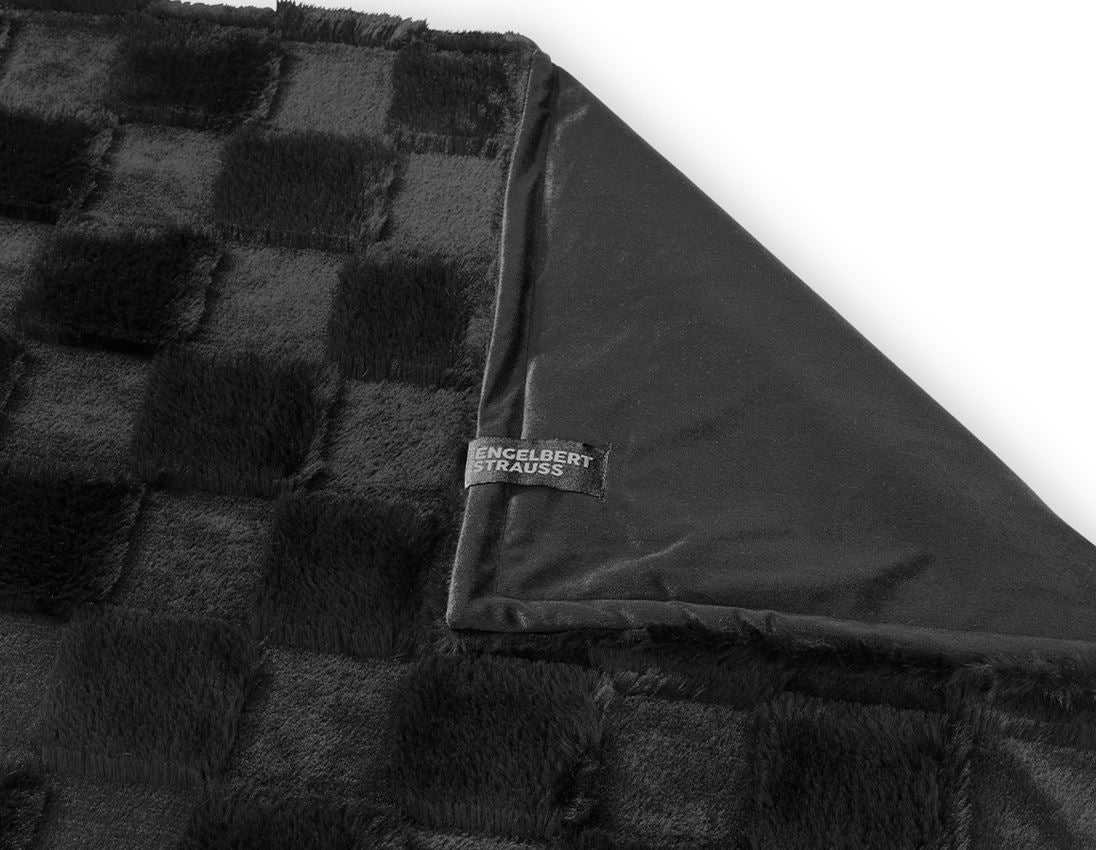 Accessoires: e.s. Geruite highloftdeken + zwart 2