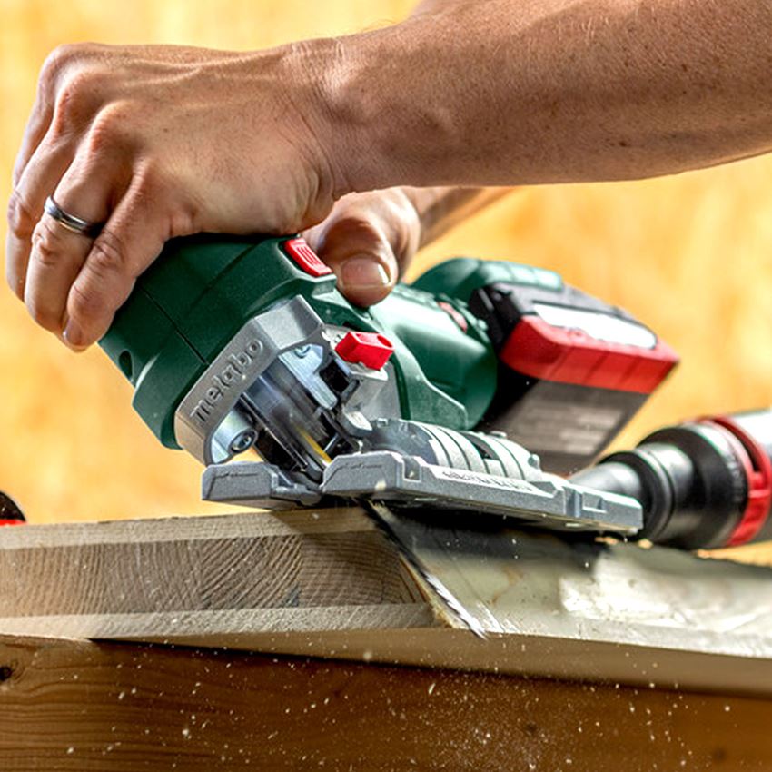 Elektrische gereedschappen: Metabo 18 V accu-decoupeerzaag STA 100 in metaBOX 2