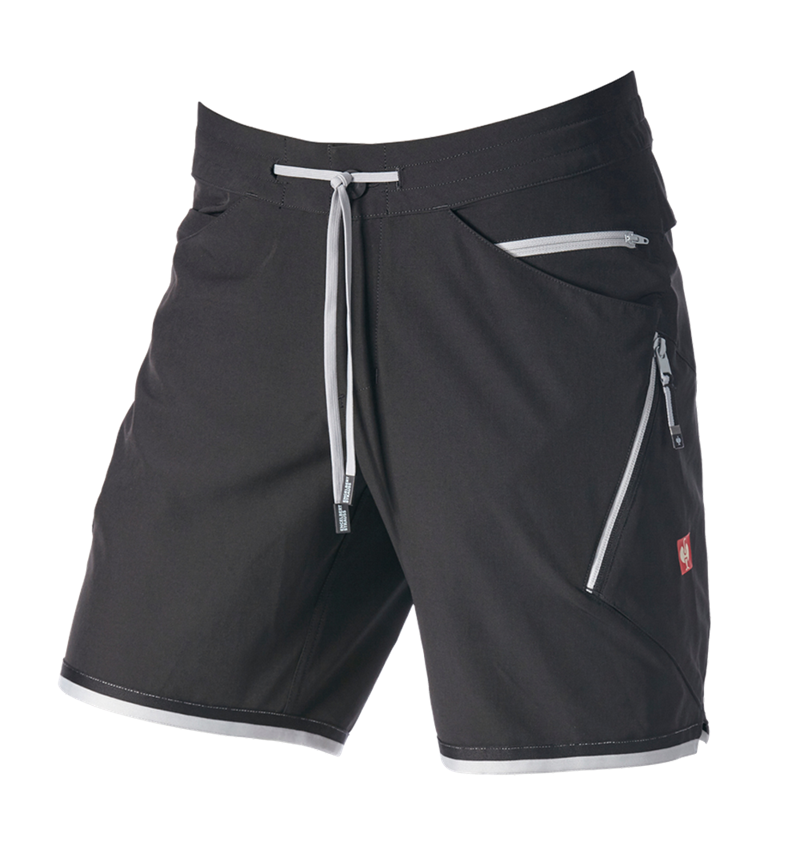 Onderwerpen: Short e.s.ambition + zwart/platina 2