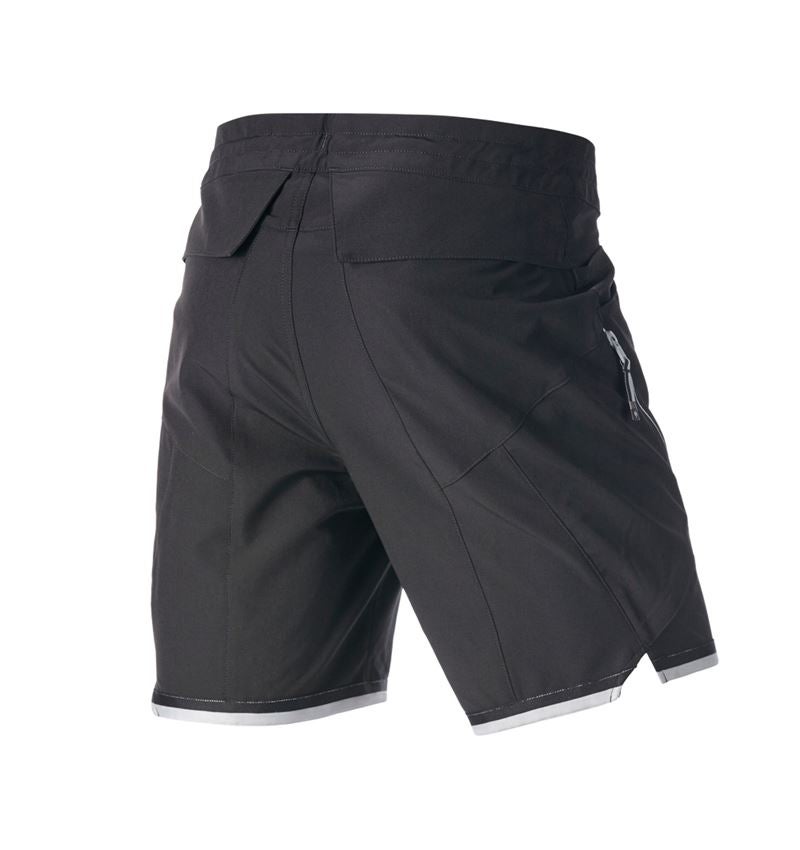 Onderwerpen: Short e.s.ambition + zwart/platina 3
