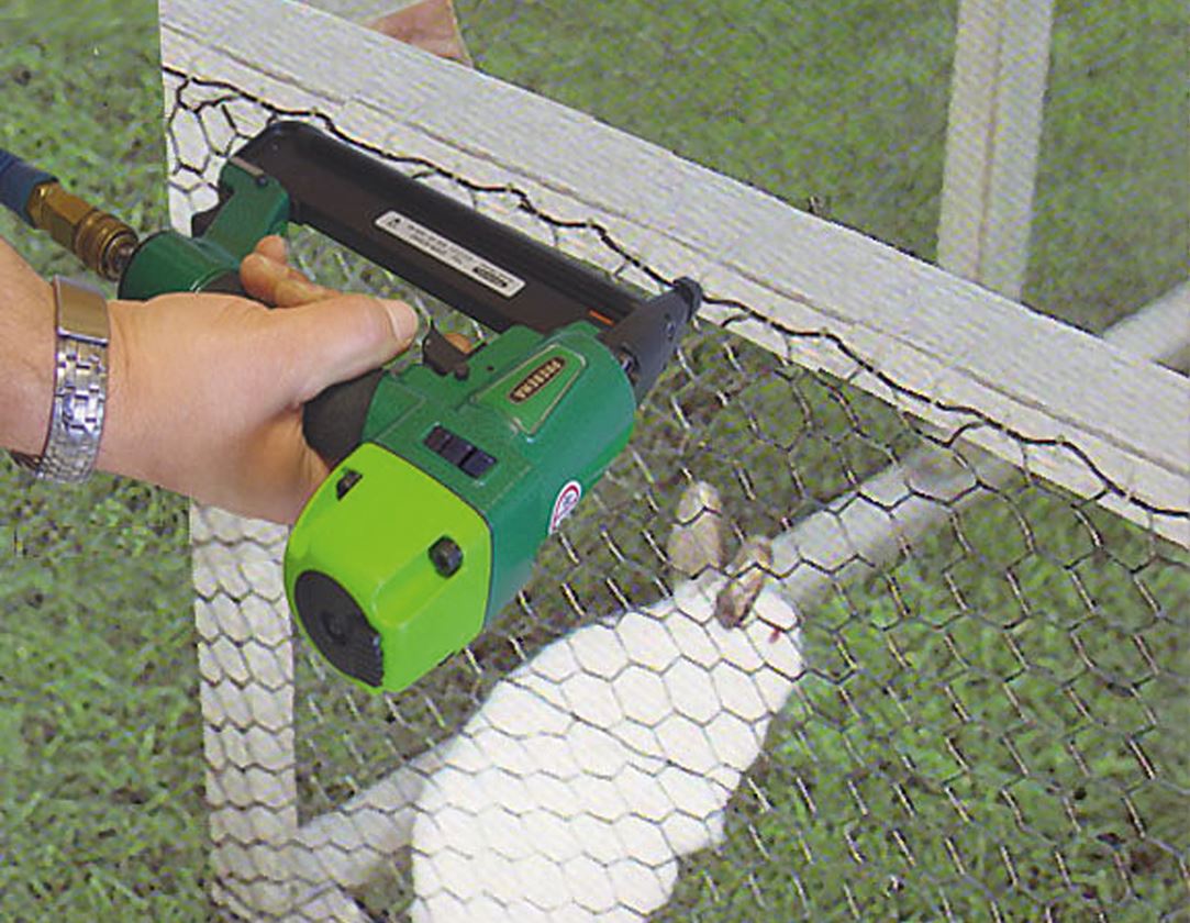 Persluchtgereedschap | toebehoren: Prebena Pneumatisch spijkerpistool 2XR-ES40