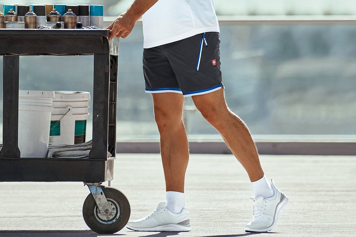 Man draagt korte short e.s.ambition
