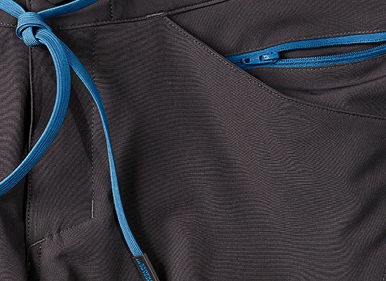 Zak van de short e.s.ambition met rits
