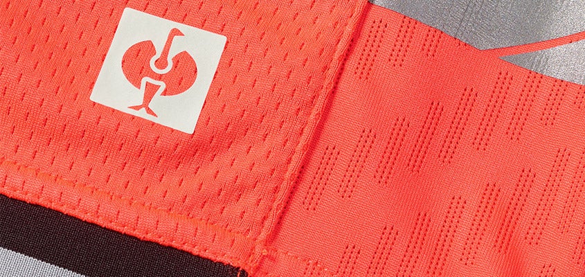 Materiaal van de e.s.ambition functionele kleding in detail