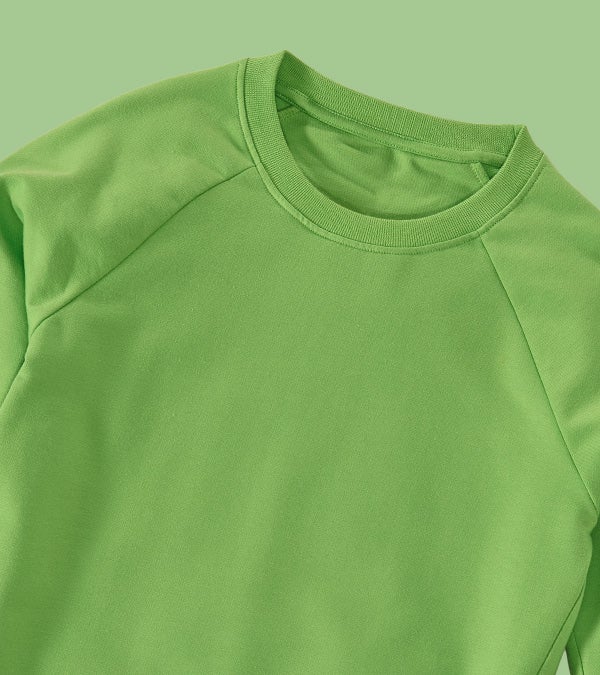 Strauss MyDesign - Man en vrouw dragen basics in verschillende kleuren met opdruk