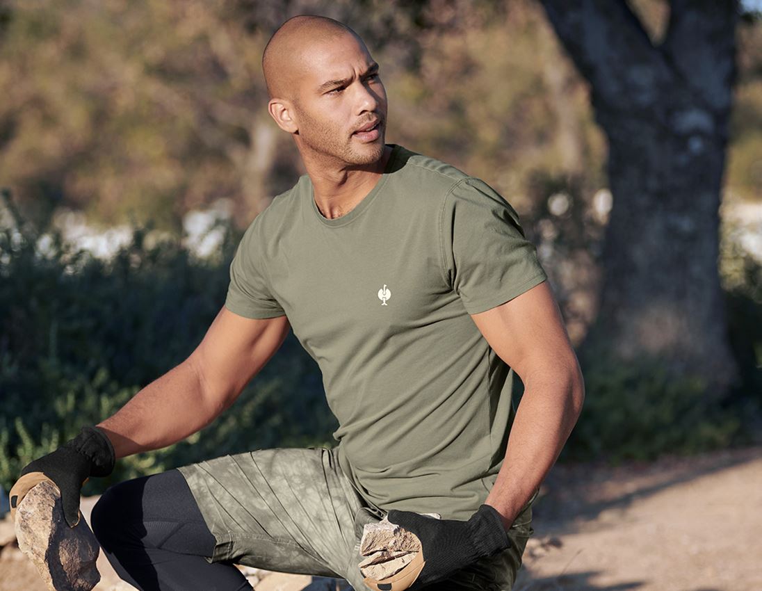 Koszulki | Pulower | Koszule: Koszulka e.s.motion ten pure + zielony bagienny vintage