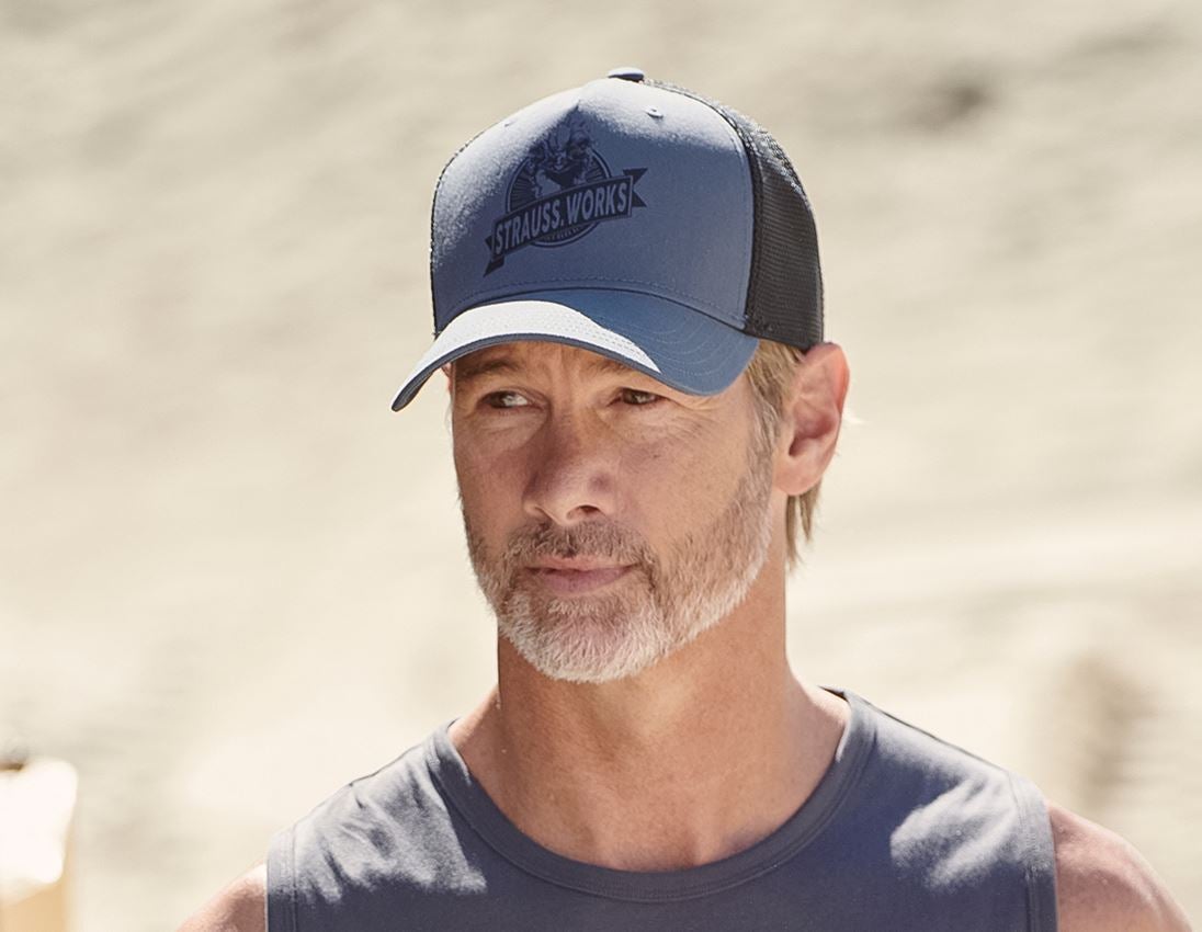 Akcesoria: Czapka z daszkiem e.s.iconic works + niebieski tlenkowy