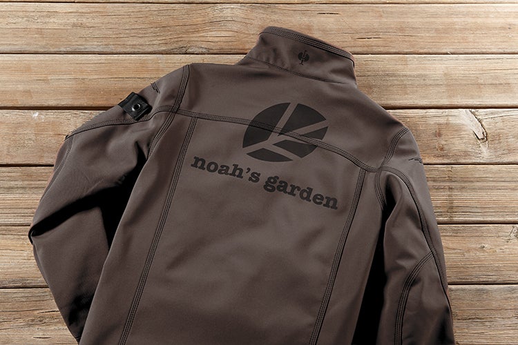 Usługa znakowania odzieży roboczej i kurtek roboczych Strauss