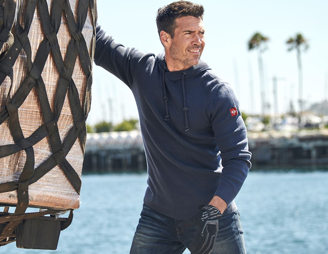 Överdelar: e.s. stickad huvtröja + nattblå melange 1