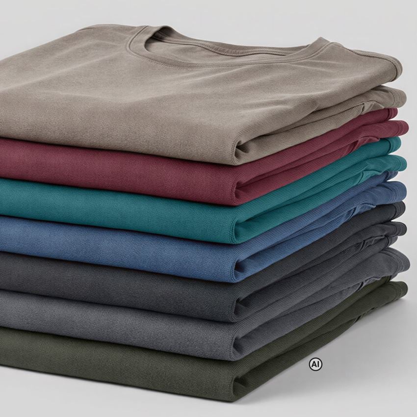 AI-genererad / modifierad - Teman: e.s. T-Shirt vintage cotton stretch + oxidsvart vintage 2