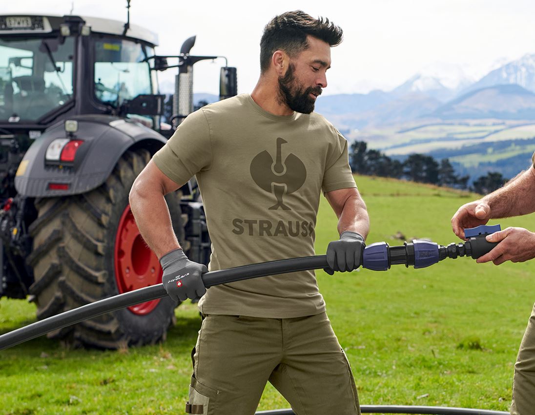 Teman: T-Shirt  e.s.concrete + stipagrön 1