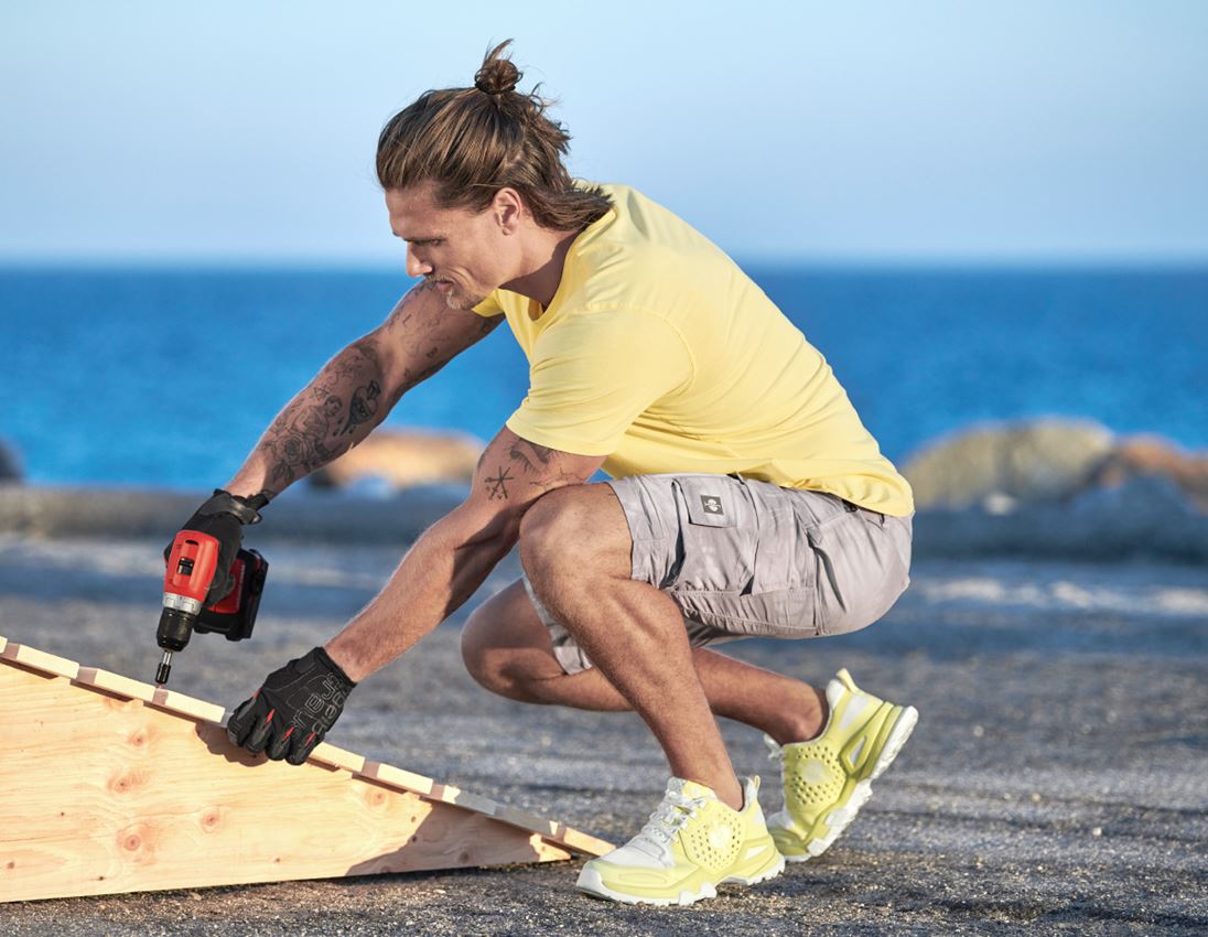 Arbetsbyxor: Cargoshorts e.s.motion ten sommar + opalgrå vintage 1