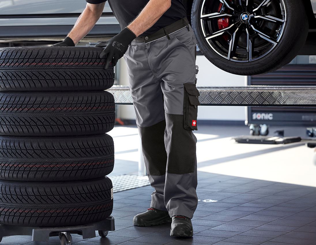 Topics: Trousers e.s.image + grey/black 2