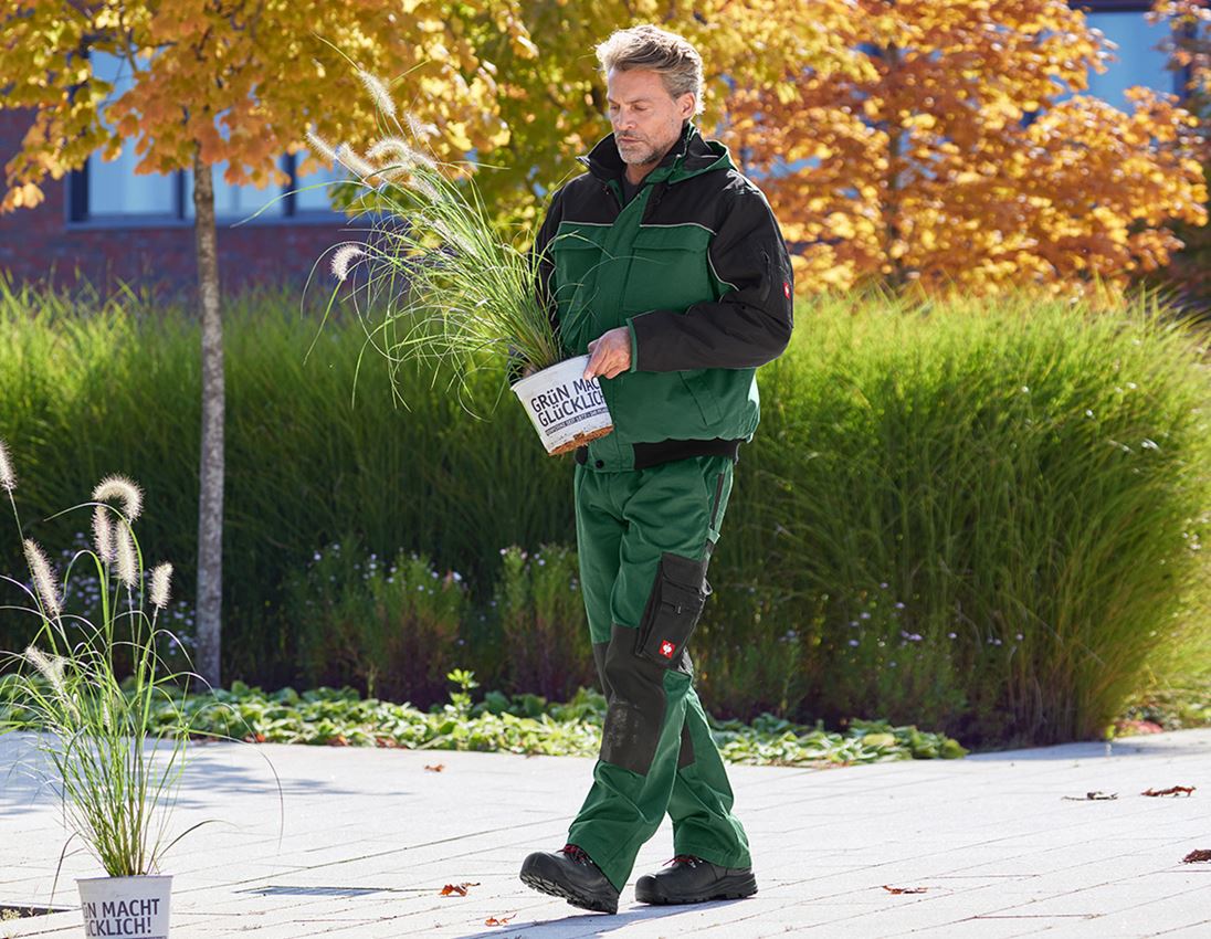 Topics: Trousers e.s.image + green/black 4