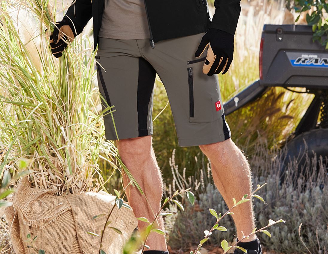 Work Trousers: Shorts e.s.vision stretch, men's + stone/black