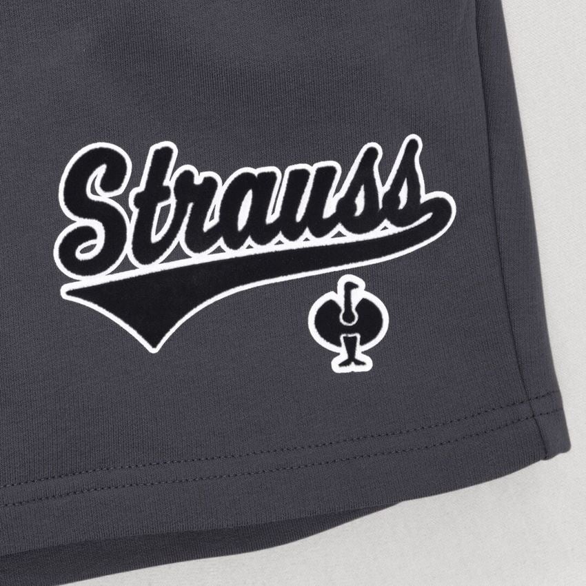 Accessories: Sweat shorts e.s.e:pic + carbongrey 2