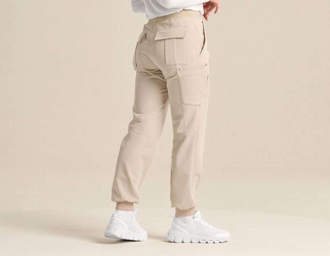 Kläder: Pocket byxa e.s.avida, dam + jurabeige 1