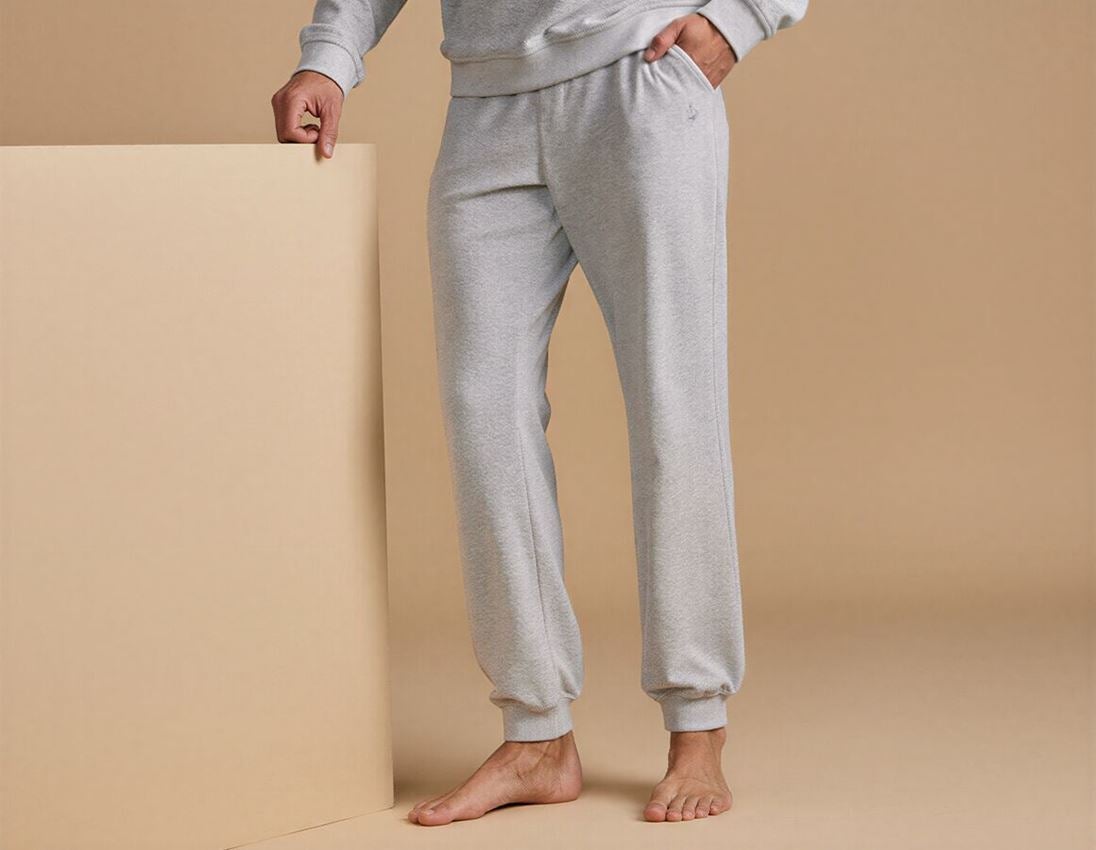 Accessories: e.s. Sweat trousers Terry + grey melange