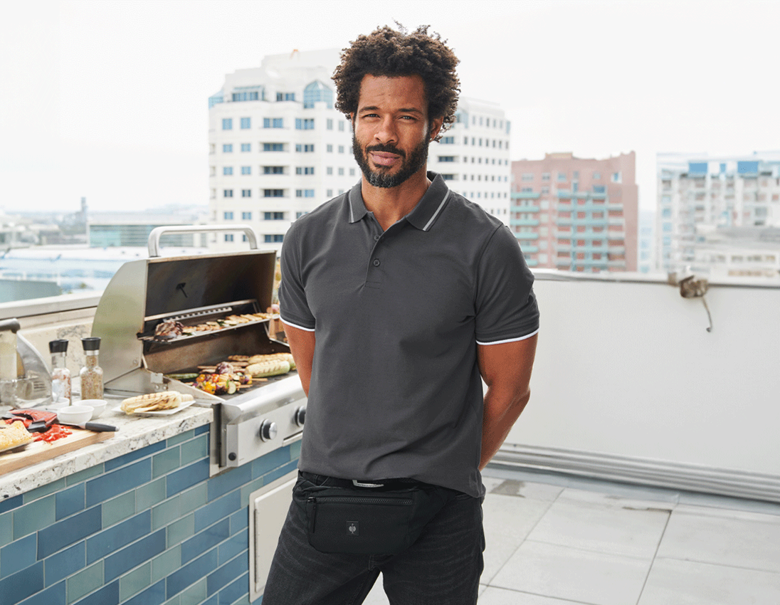 Topics: Hip Bag e.s.motion ten + oxidblack 1