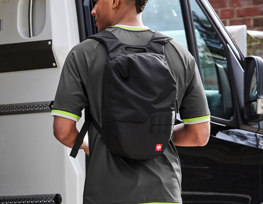 Verktyg och accessoarer: Ryggsäck e.s.ambition + Axelremsväska