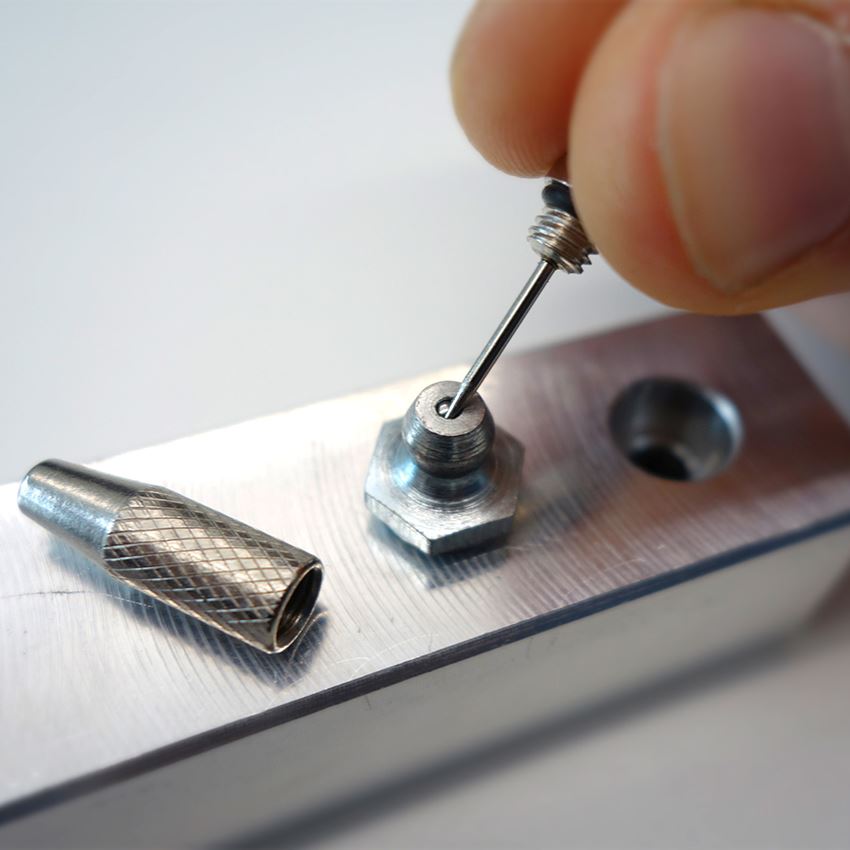 Small parts: e.s. Telescopic magnetic pick-up 2