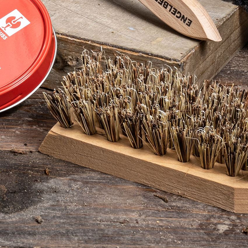 Shoe Care Products: Dirt Scrubbing brush 2