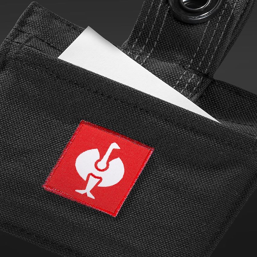 Accessories: Name plate e.s.roughtough + black 2