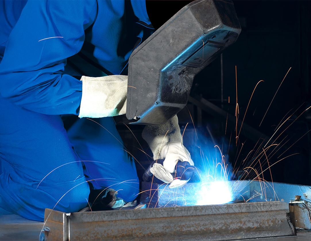 Leather: Leather welder’s gloves Primos