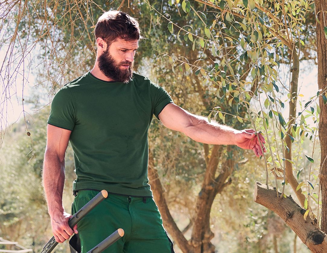 Överdelar: e.s. T-Shirt cotton stretch Layer + grön/svart