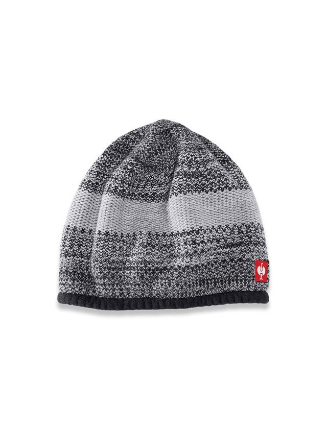 Topics: Knitted hat e.s.motion 2020 + black/platinum