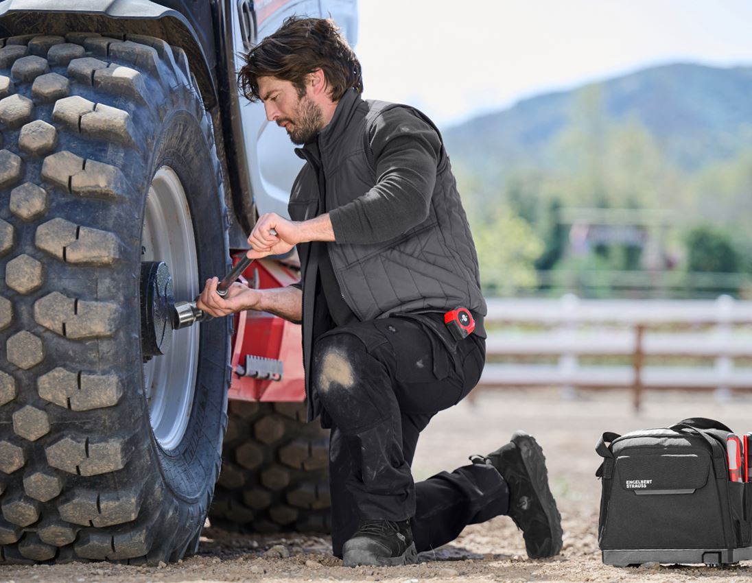 Témy: Pracovné nohavice e.s.iconic tool-pouch + čierna 2