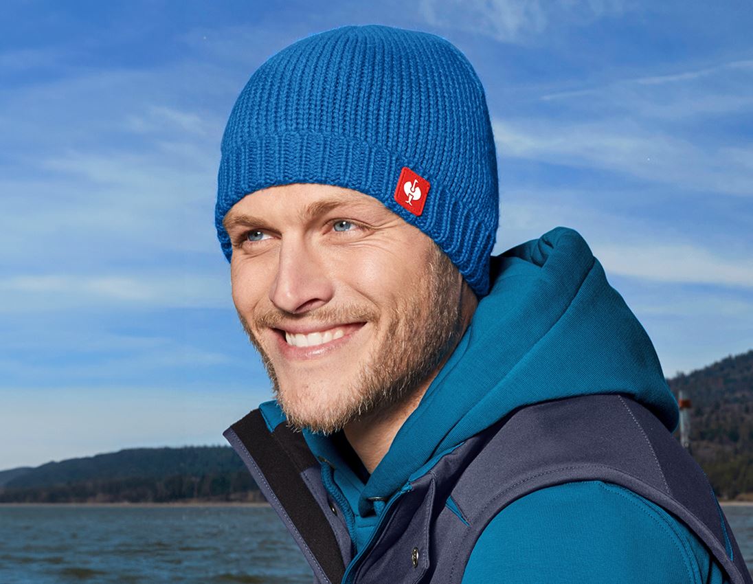 Doplnky: Štrikovaná čapica e.s.roughtough + atolová 1