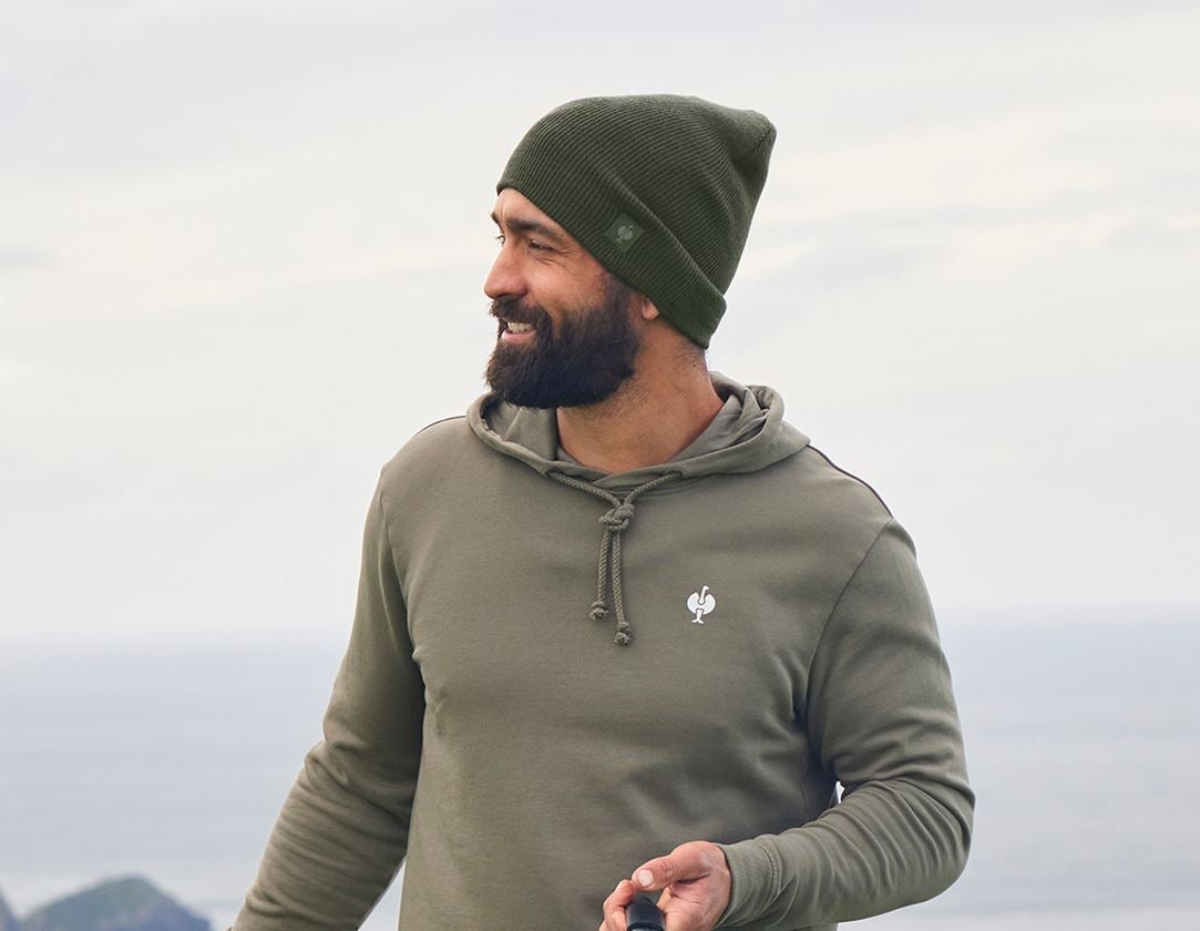 Doplnky: Štrikovaná čapica e.s.motion ten + maskáčová zelená