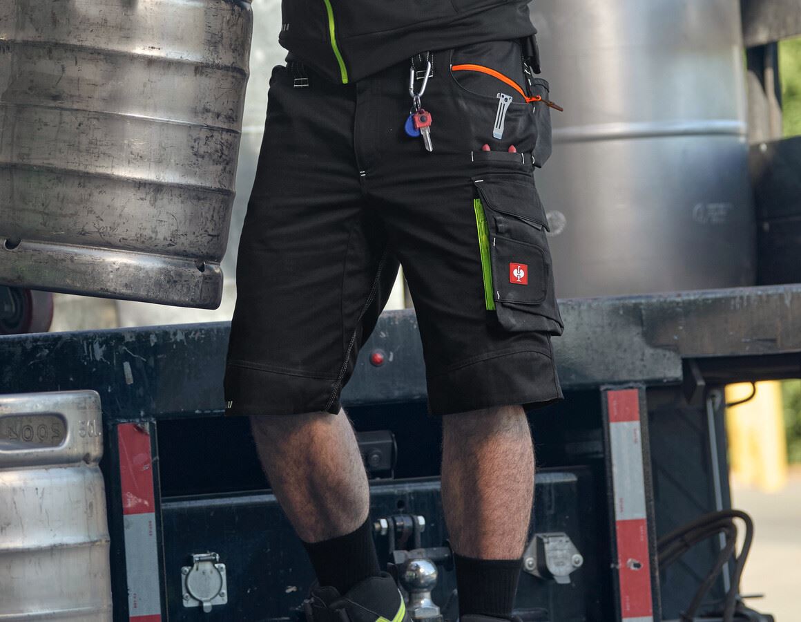 BISOWN MusterWerk 別注 EASY SHORTS Shorts e.s.motion 2020 black/high-vis yellow/high-vis orange | Strauss