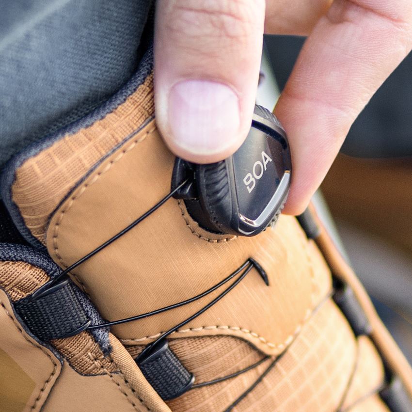 O2: O2 Work shoes e.s. Minkar II + almondbrown 2