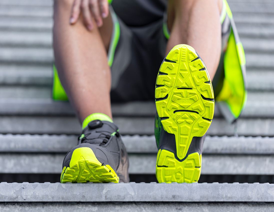 O2: O2 Work shoes e.s. Minkar II + anthracite/high-vis yellow 3