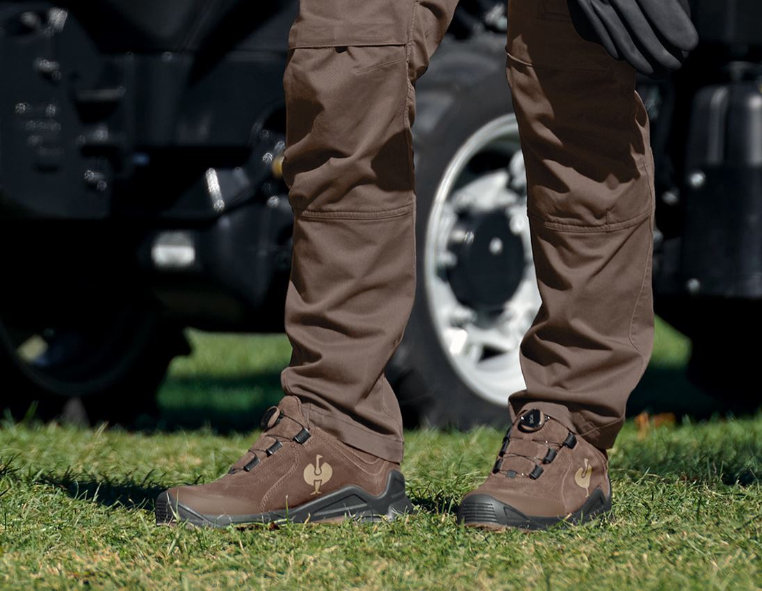 O2: O2 Work shoes e.s. Apate II low + chestnut/hazelnut 1