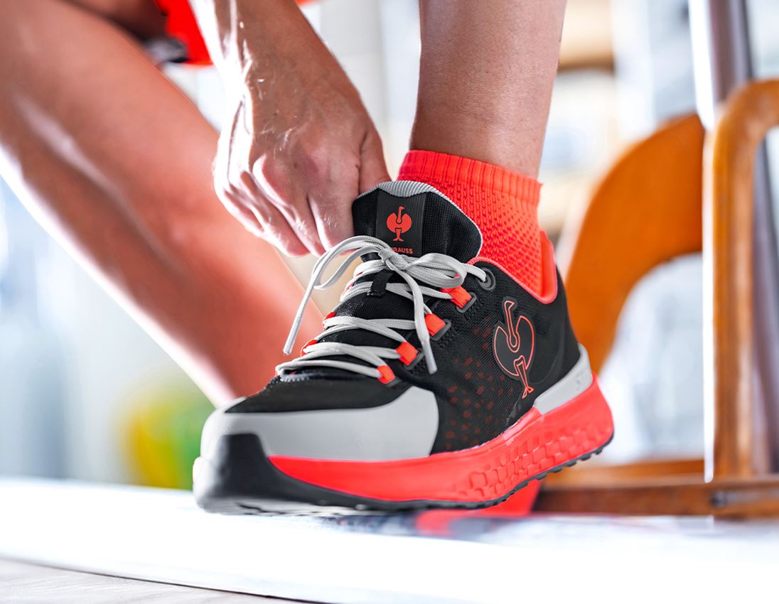 SB: SB Safety shoes e.s. Comoe low + black/high-vis red 1