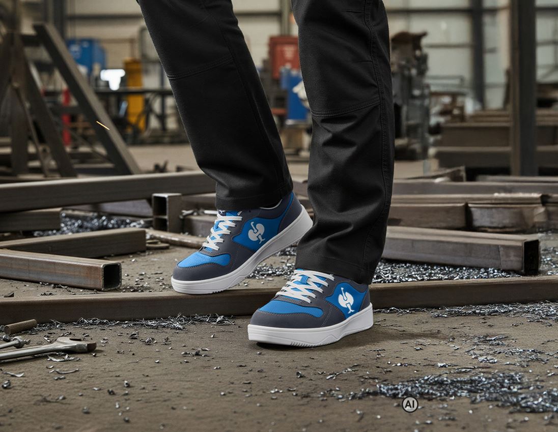 AI-generated / modified - Warehouse clerks: S1 Safety shoes e.s. Eindhoven low + gentianblue/neroblue 3