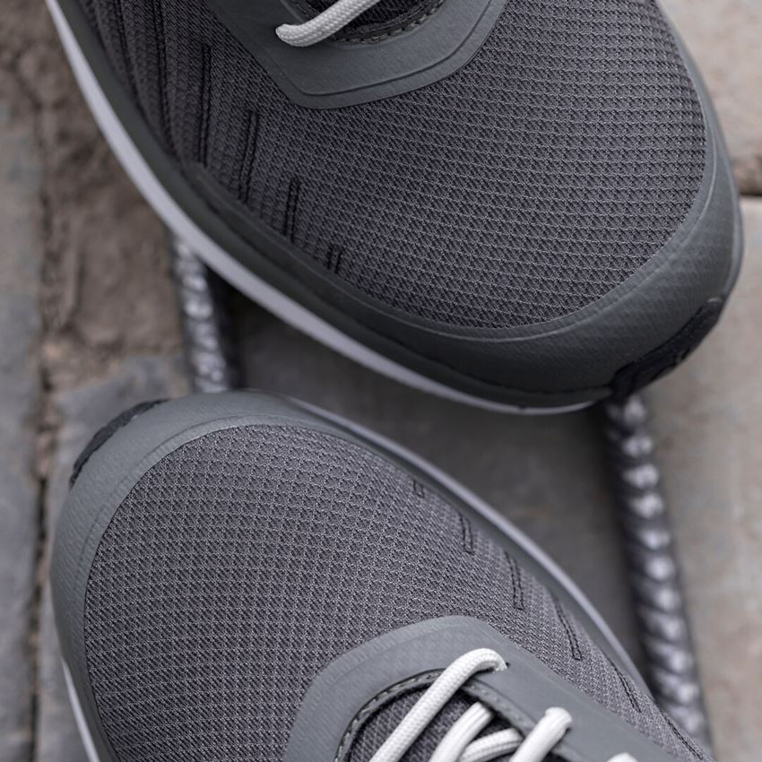 S1: S1 Safety shoes Strauss.1003 low + anthracite 2