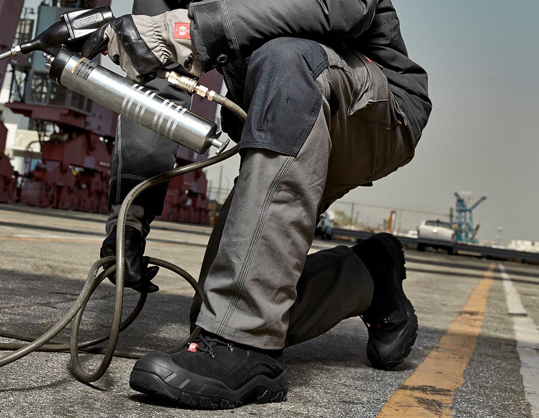 S3: S3 Safety boots e.s. Okomu high + black 1